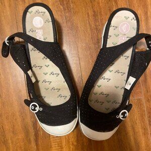Roxy Size 10 converse styled wedge sandals with buckle details